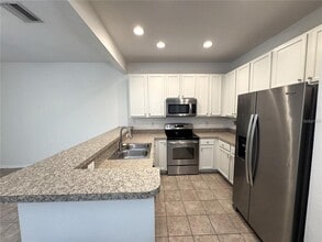 4632 68th Ave N in Pinellas Park, FL - Building Photo - Building Photo