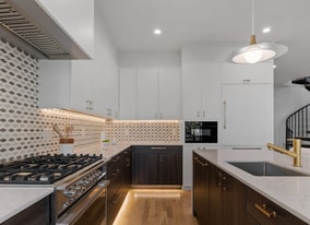 6 Claflin Rd, Unit 4 in Brookline, MA - Building Photo