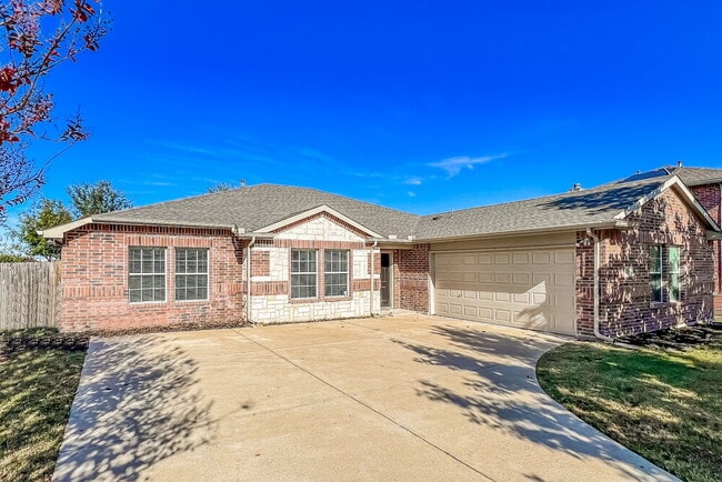 property at 2027 Northridge Dr