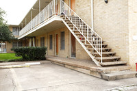 McKinney Arms Apartments in Dallas, TX - Building Photo - Building Photo