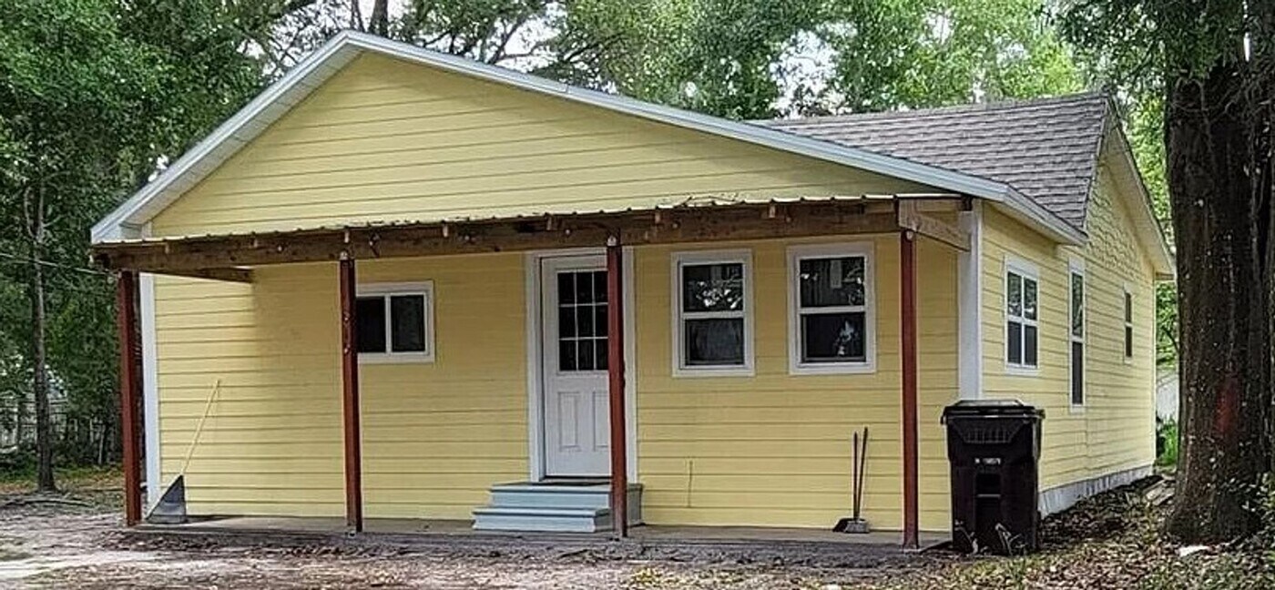 815 14th St in St. Cloud, FL - Building Photo