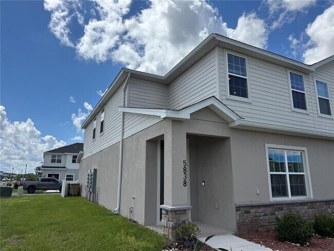 5838 Freshwater Cyn Dr in St. Cloud, FL - Building Photo - Building Photo