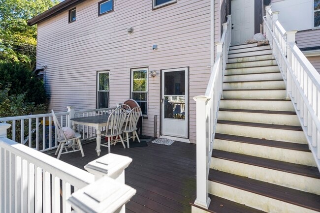 90 Pierce St, Unit 1 in Malden, MA - Building Photo - Building Photo