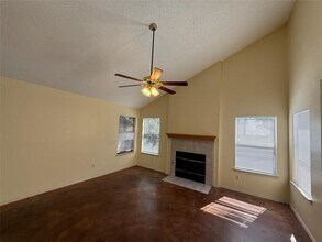 12803 Humphrey Dr in Austin, TX - Building Photo - Building Photo