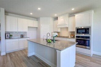 204 Savannah Ln in Little Elm, TX - Building Photo - Building Photo