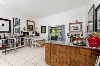 8531 SW 27th Terrace in Miami, FL - Building Photo - Building Photo