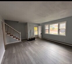 259 Westchester Rd in Colchester, CT - Building Photo - Building Photo