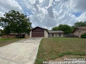3454 Cliffside Dr in Schertz, TX - Building Photo
