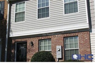 2931 Vining Ridge Terrace in Decatur, GA - Building Photo