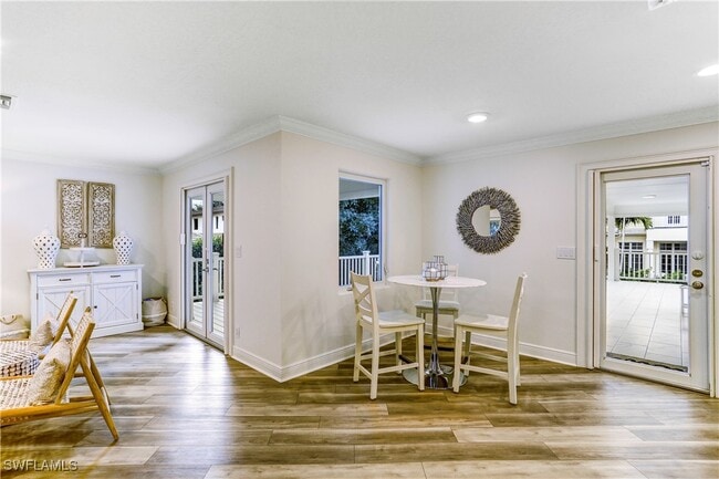 property at 370 6th Ave S