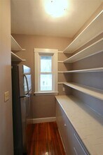 21 Granite St, Unit 2 in Somerville, MA - Foto de edificio - Building Photo