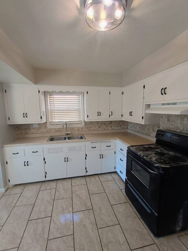 property at 4461 N 41st St