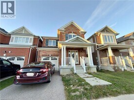 386 Grovehill Cres in Kitchener, ON - Building Photo