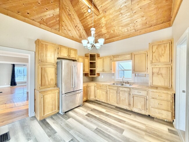 property at 955 10th St