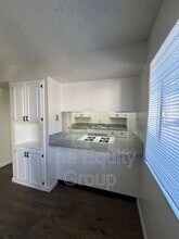 138 S Peppertree St in Visalia, CA - Building Photo - Building Photo