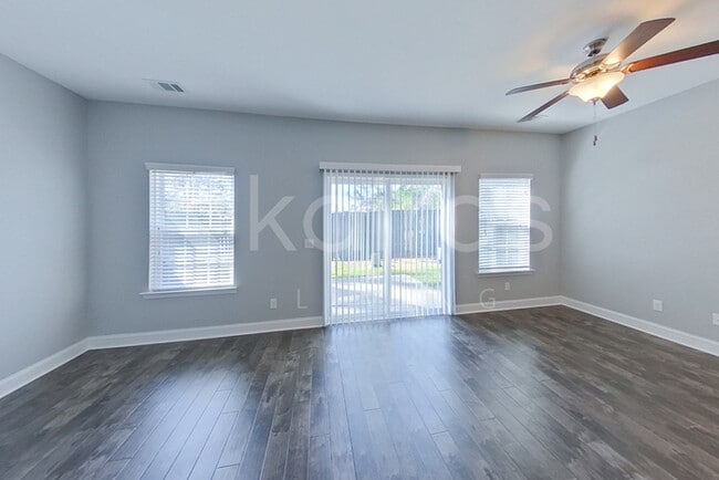 807 Ferguson Ln in Richmond Hill, GA - Building Photo - Building Photo