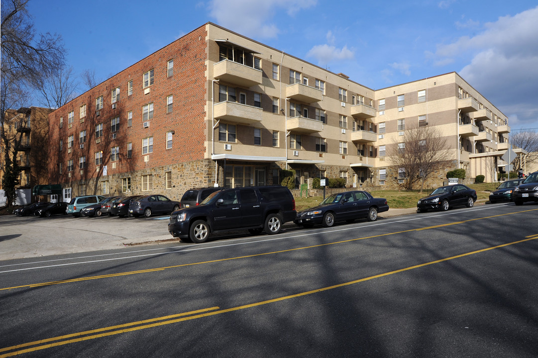 The Belmont Apartments in Philadelphia, PA - Building Photo