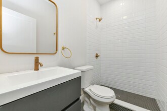 198 Maverick St, Unit 3 in Boston, MA - Building Photo - Building Photo