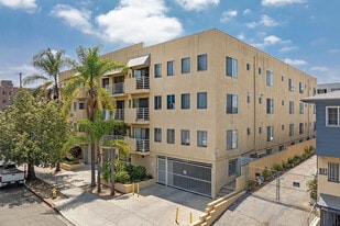 Irolostar Apartments in Los Angeles, CA - Building Photo