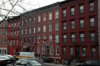 406 Grand St in Hoboken, NJ - Building Photo - Building Photo