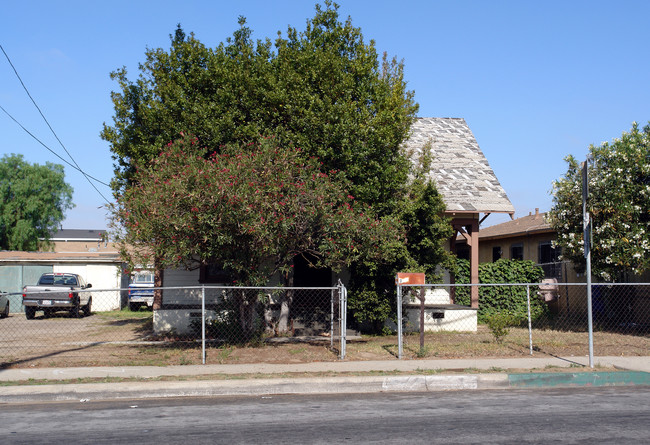 10419 Yukon Ave in Inglewood, CA - Building Photo - Building Photo