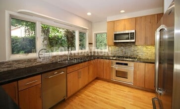 133 Tiburon Blvd in Mill Valley, CA - Building Photo - Building Photo