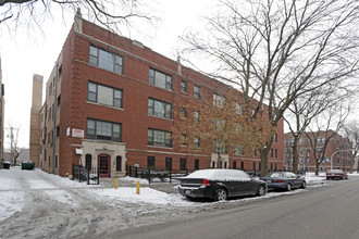 Shorewind Court Apartments in Chicago, IL - Building Photo - Building Photo