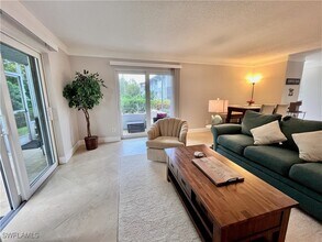 216 Palm Dr in Naples, FL - Building Photo - Building Photo