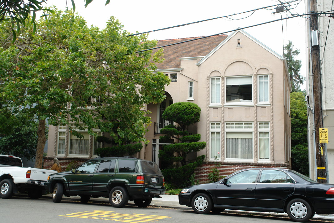 28 Domingo Ave in Berkeley, CA - Building Photo