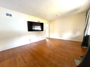 630 Bell Ave in St. Louis, MO - Building Photo - Building Photo