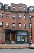 802 Tremont St in Boston, MA - Building Photo - Building Photo