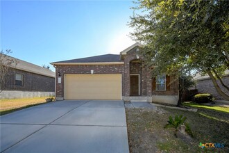 1128 Pelican Pl in New Braunfels, TX - Foto de edificio - Building Photo