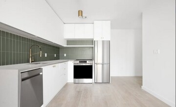 527 Grand Ave in Brooklyn, NY - Building Photo - Building Photo