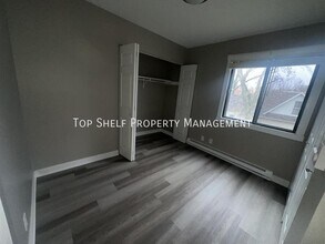 103 Grant in Bondurant, IA - Foto de edificio - Building Photo