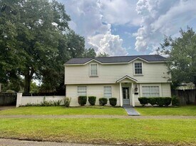 7980 Lasalle Ave in Baton Rouge, LA - Building Photo