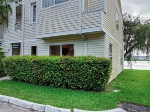 3477 NW 44th St, Unit 106 in Lauderdale Lakes, FL - Building Photo