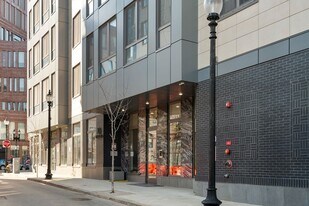 10 Taber St in Boston, MA - Building Photo