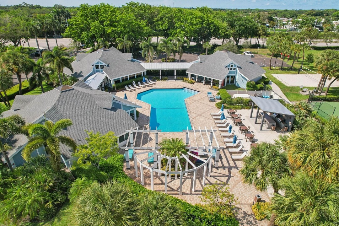The Villages of Banyan Grove in Boynton Beach, FL - Foto de edificio