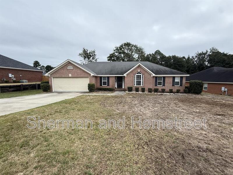 3026 Manchester Dr in Hephzibah, GA - Building Photo