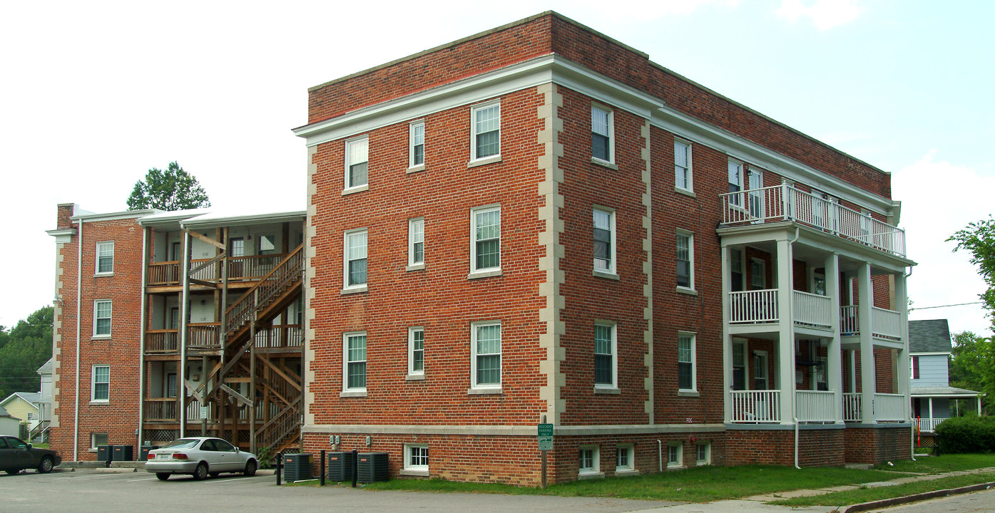 Parkside Apartments in Hopewell, VA - Building Photo