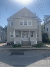 60 Prentiss St, Unit 1 in Watertown, MA - Foto de edificio - Building Photo