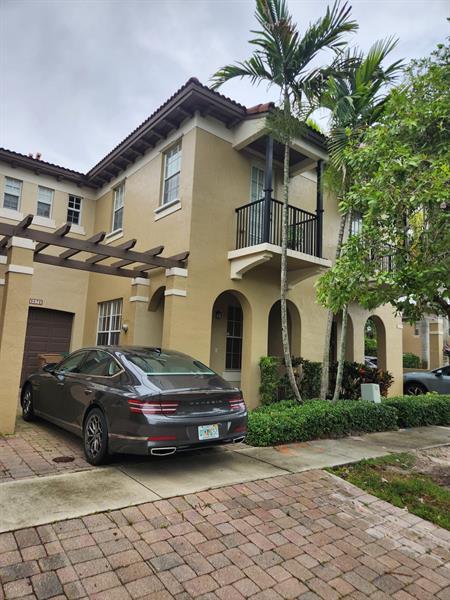 8672 Blaze Ct in Cooper City, FL - Building Photo - Building Photo