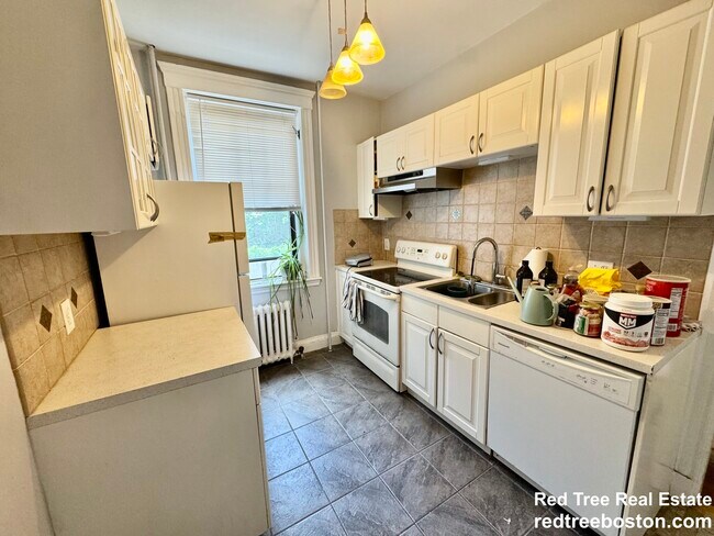 property at 6 Sutherland Rd