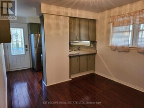 1645 Bowmanville Ave in Bowmanville, ON - Building Photo - Building Photo