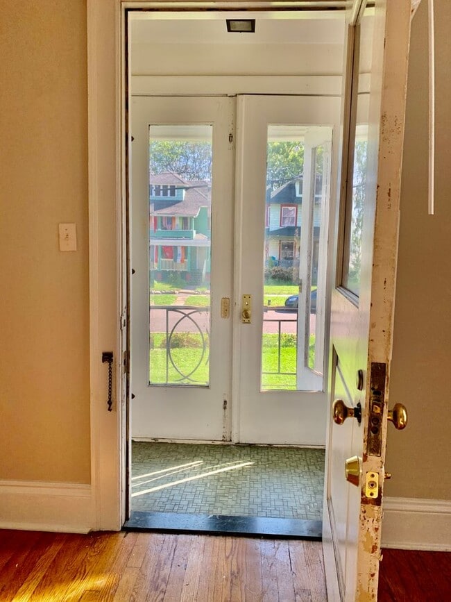 property at 922 Westcott St