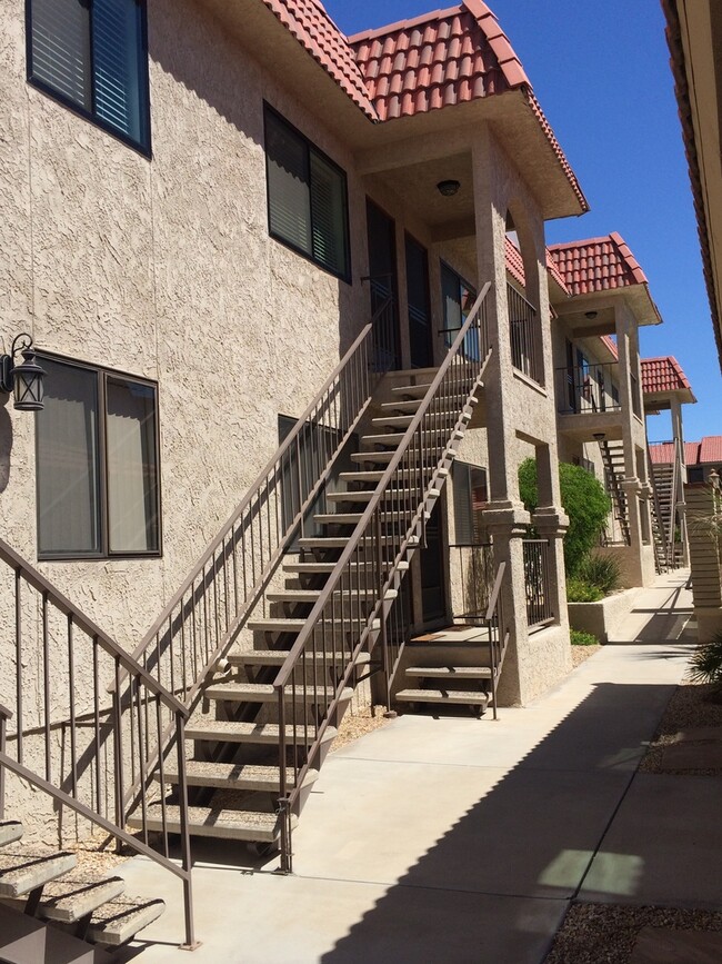 2085 Mesquite Ave in Lake Havasu City, AZ - Building Photo - Building Photo