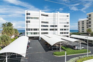 3600 S Ocean Blvd in Palm Beach, FL - Building Photo