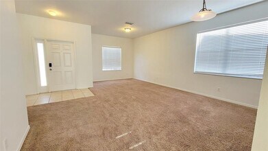 20032 Nob Oak Ave in Tampa, FL - Foto de edificio - Building Photo