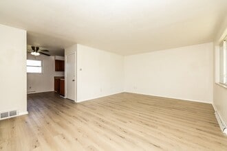 425-453 Ogden Rd in Springfield, OH - Building Photo - Building Photo