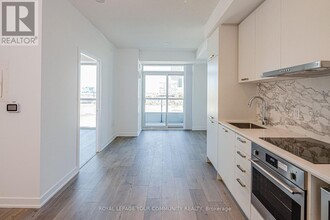 38-738 Honeycrisp Cres in Vaughan, ON - Building Photo - Building Photo